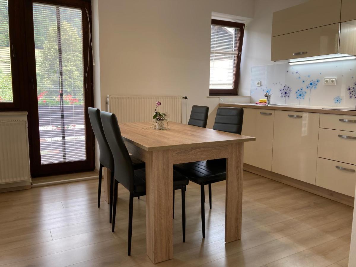 Apartment Vrtacnik Stefanja Gora Eksteriør bilde