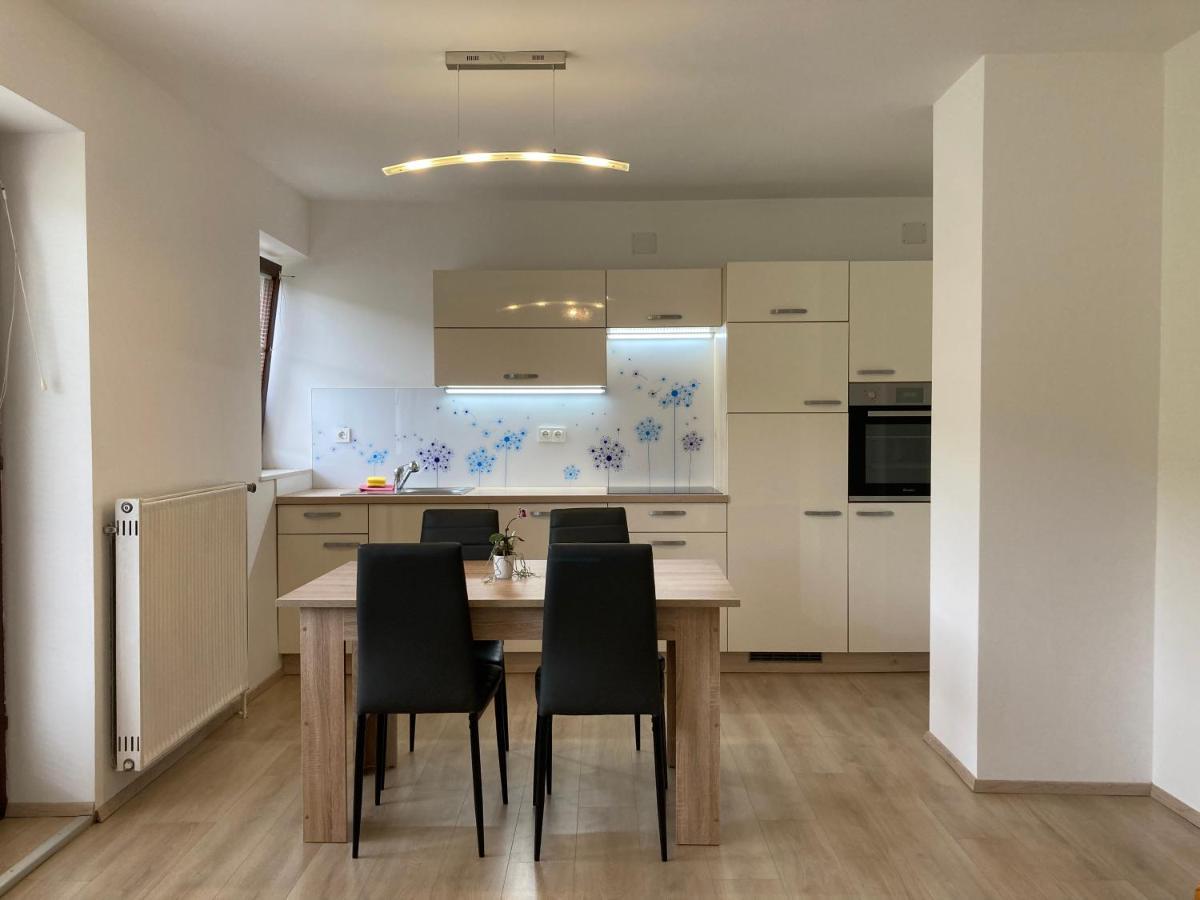 Apartment Vrtacnik Stefanja Gora Eksteriør bilde